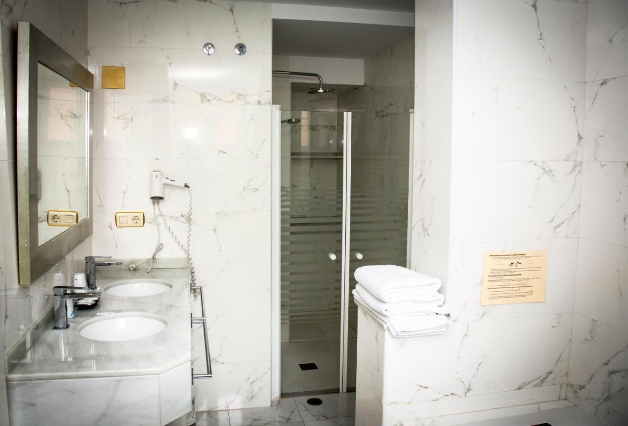 Isabel - Suarez Inclan 38 Hotel Кудилеро Екстериор снимка